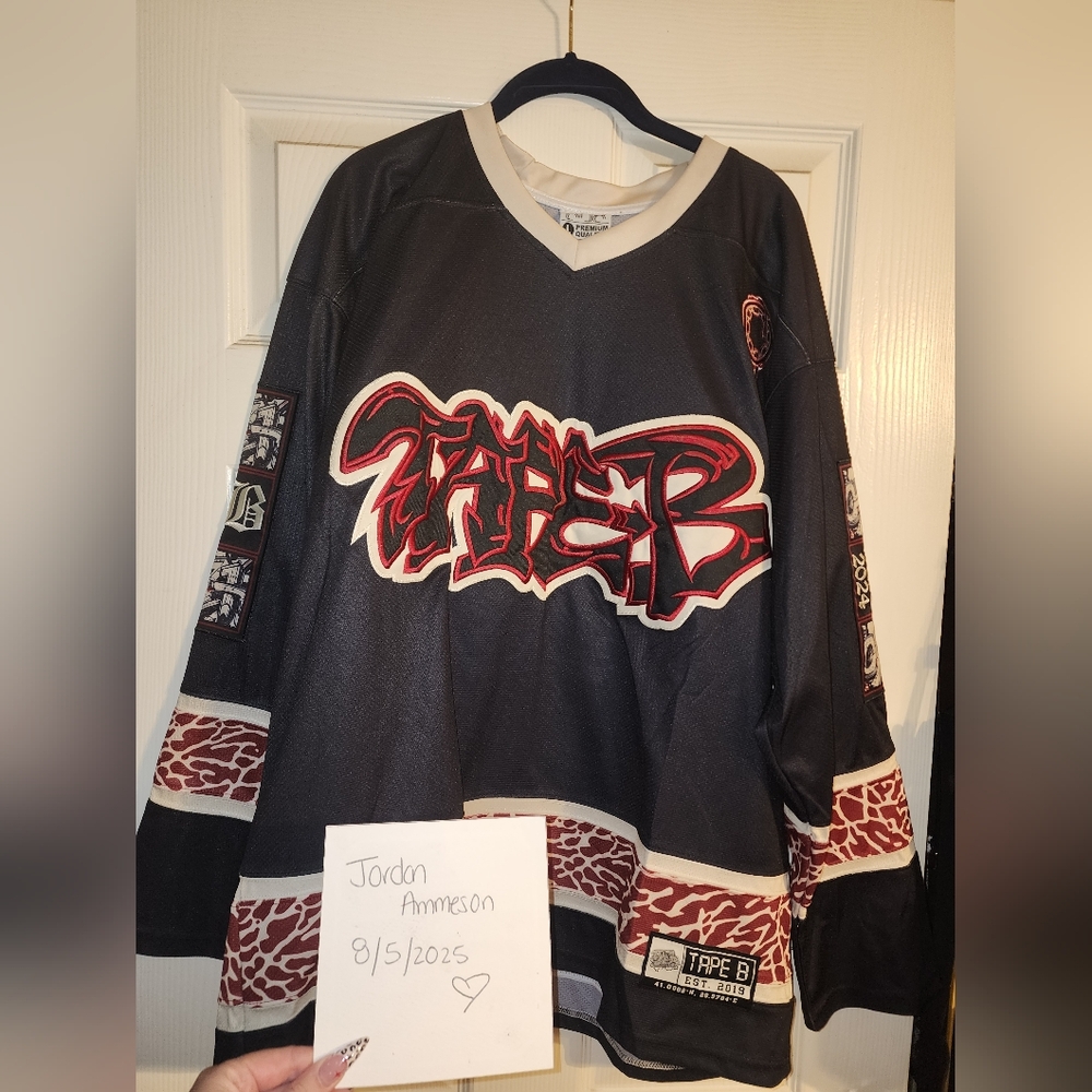 Tape B Cartunes Hockey Jersey Size L